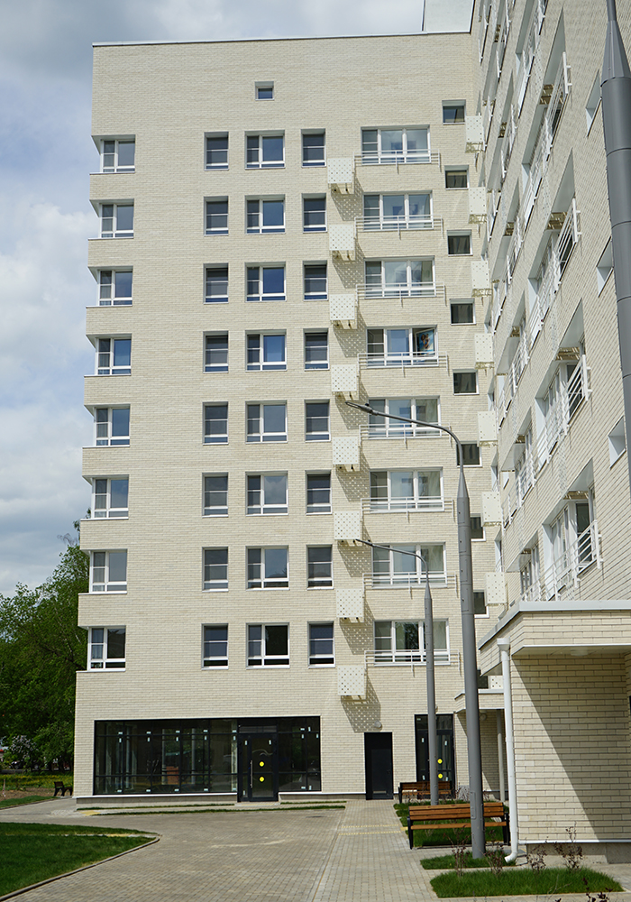 Жилой дом по программе реновации, г. Москва. Использованы навесные вентилируемые фасады Ронсон-500