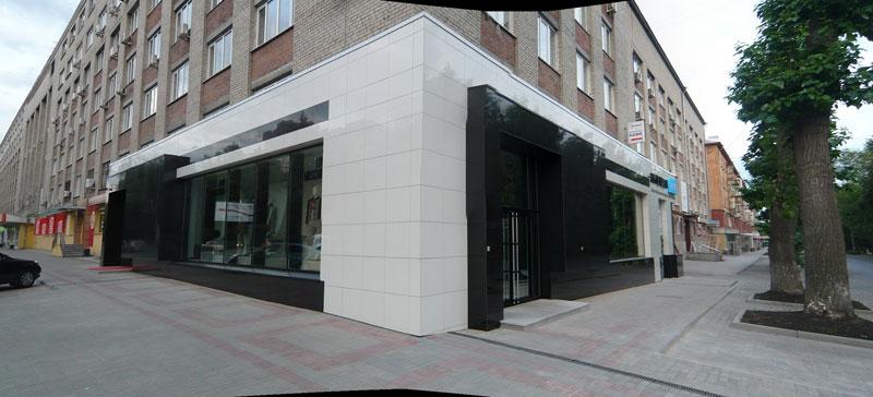 Магазин Мультибренд, г. Екатеринбург. Использованы навесные вентилируемые фасады Ронсон-400