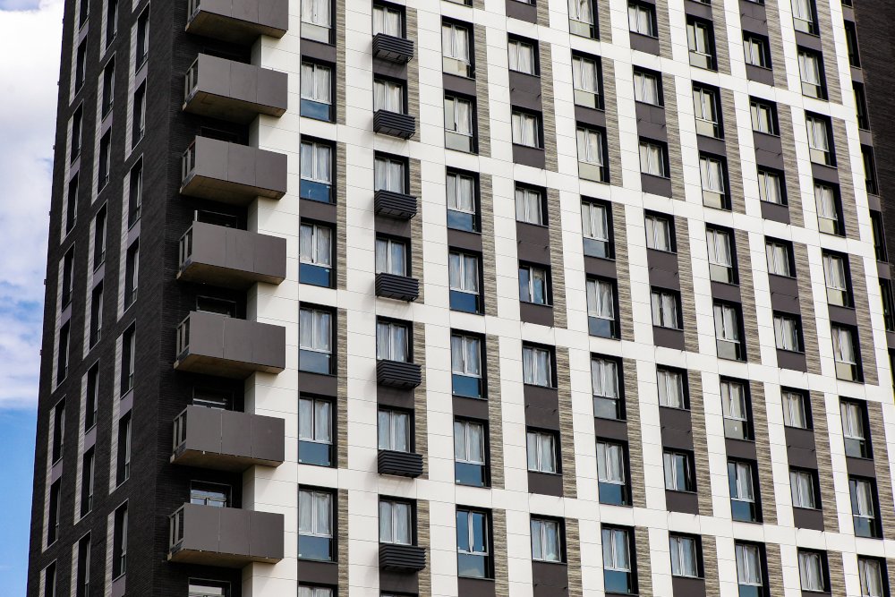 Апарт-комплекс «Дом 128», г. Москва.Использованы навесные вентилируемые фасады Ронсон-100