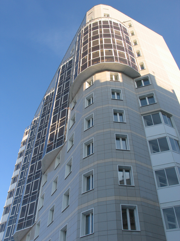 Жилой дом, г. Челябинск. Использованы навесные вентилируемые фасады Ронсон-300