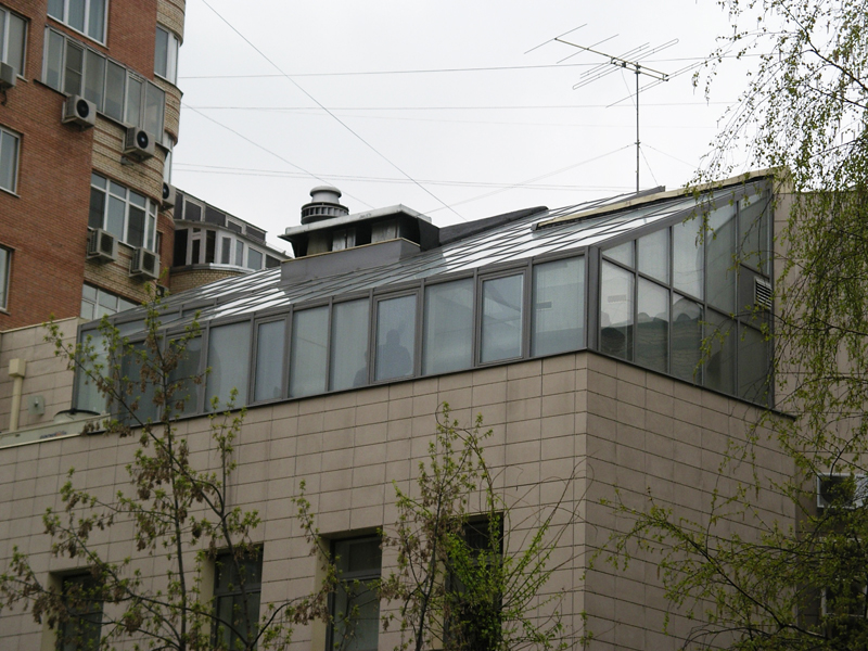 Банк РНБК, г. Москва.Использованы навесные вентилируемые фасады Ронсон-100