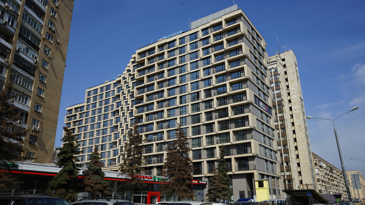 Апарт-комплекс Hill 8, г. Москва. Использованы навесные вентилируемые фасады Ронсон-400