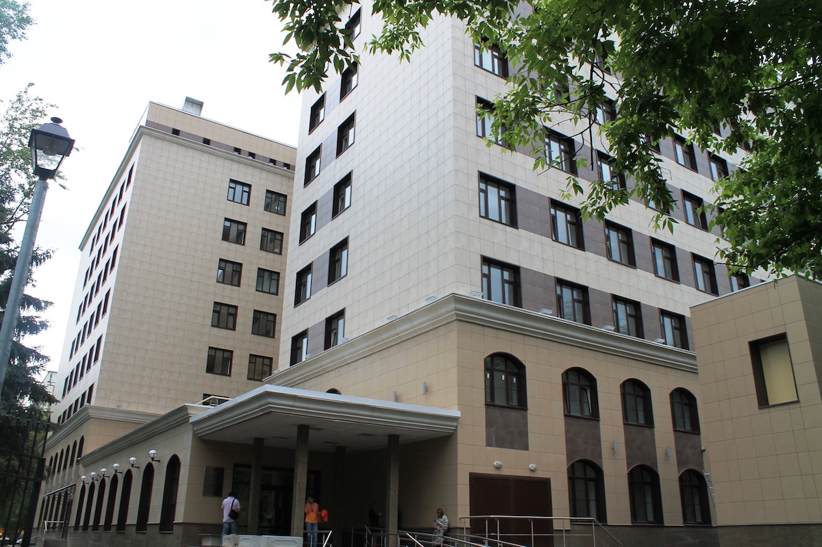 Пенсионный фонд Российской Федерации, г. Москва.Использованы навесные вентилируемые фасады Ронсон-300