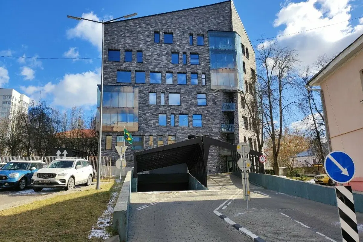 Административное здание - Г. Минск, Ул. Смолячкова, 14А.Jpeg 1